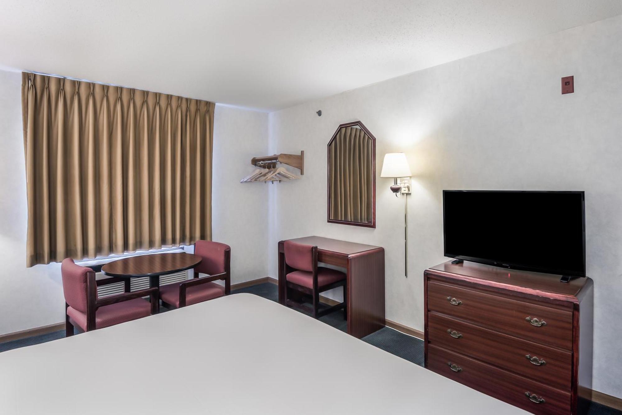 Americas Best Value Inn-Wenona מראה חיצוני תמונה