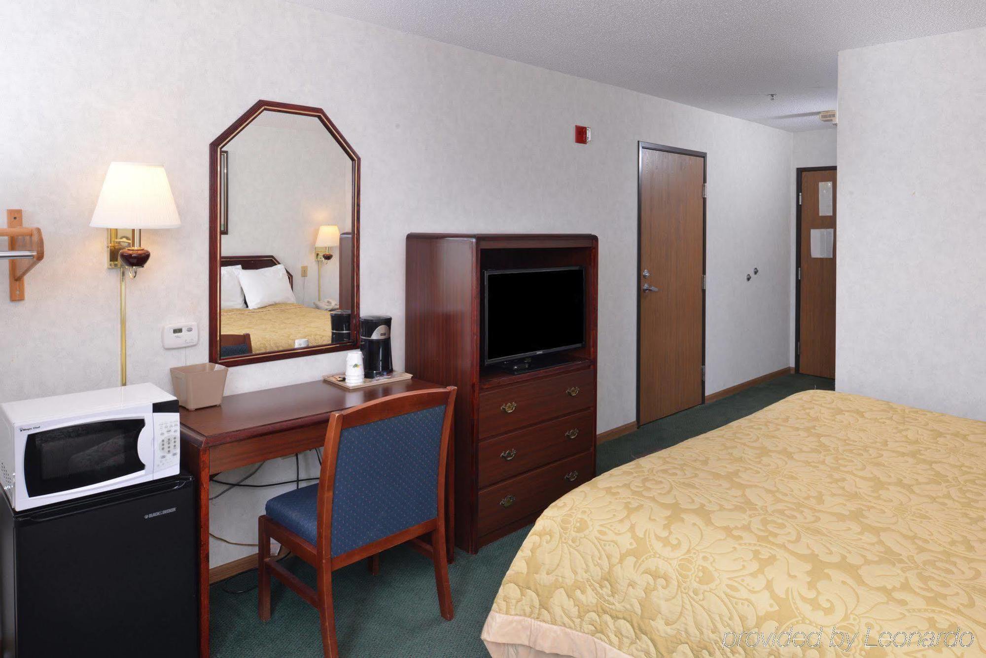 Americas Best Value Inn-Wenona מראה חיצוני תמונה